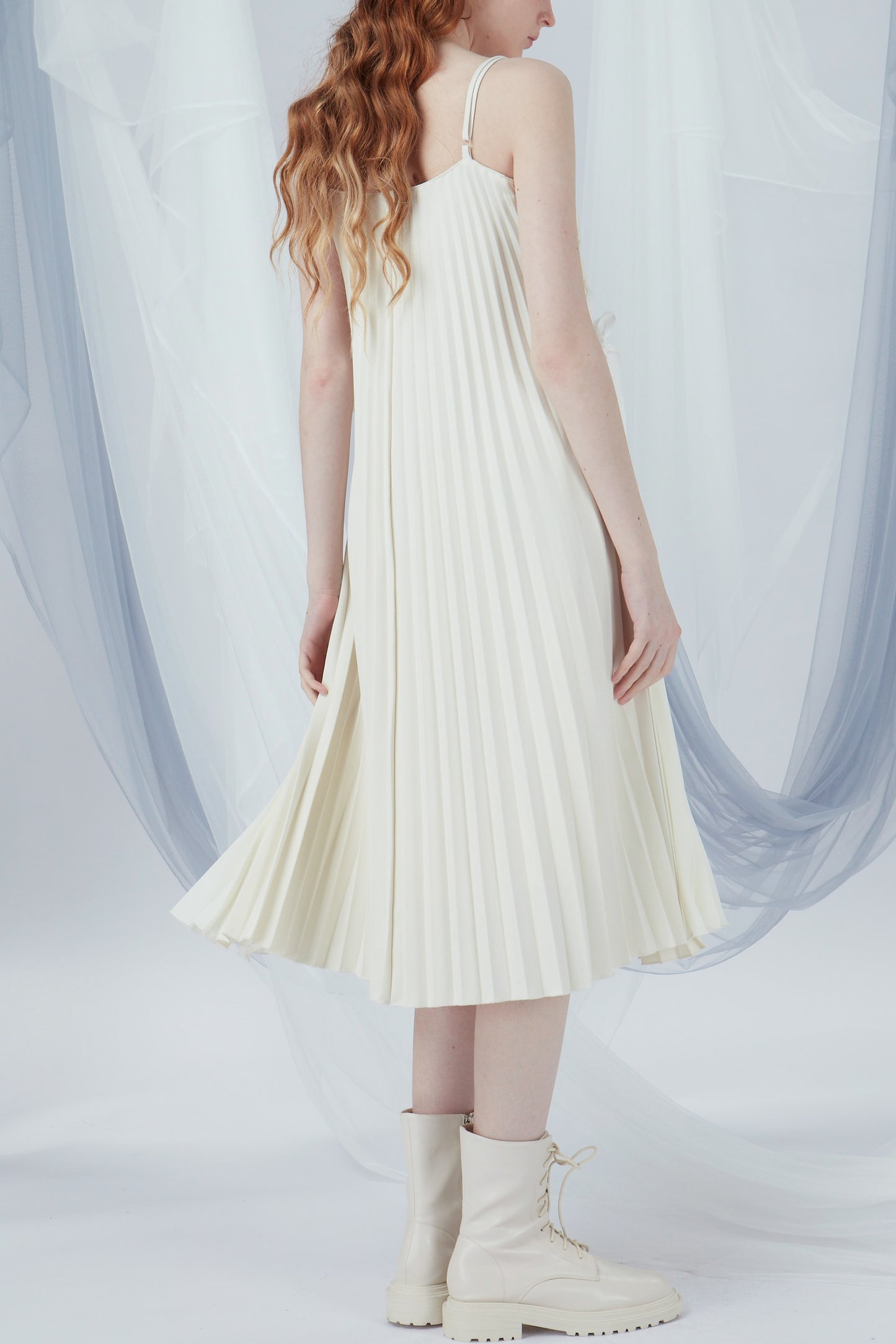 Ribbon Details Pleated Dress