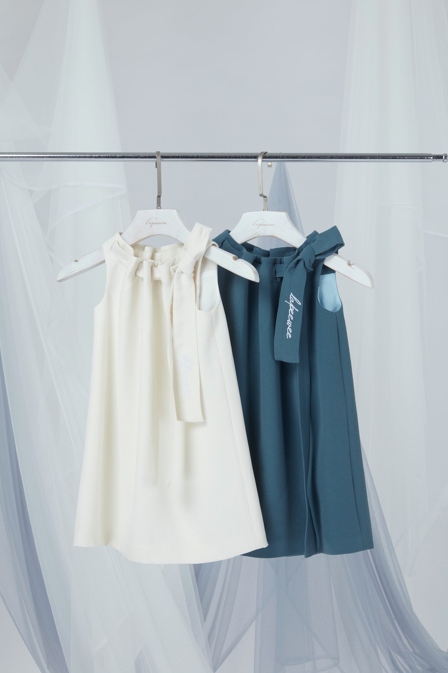 Lapeewee Mini-Ribbon Detail Dress