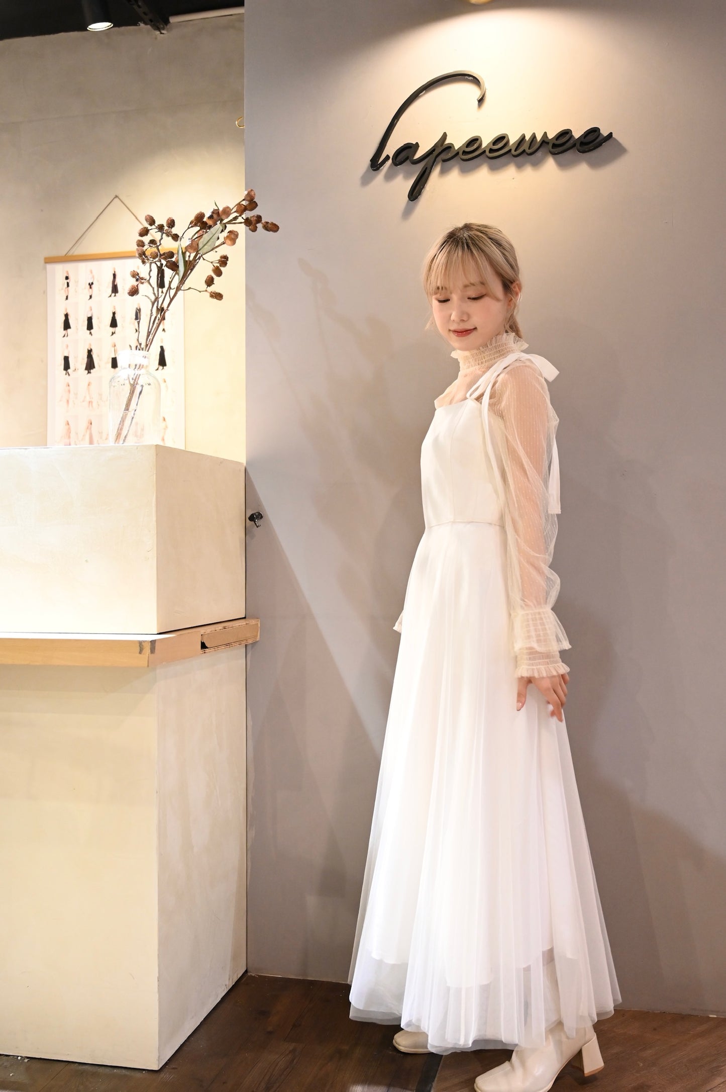 Elegant Lace Evening Dress - White