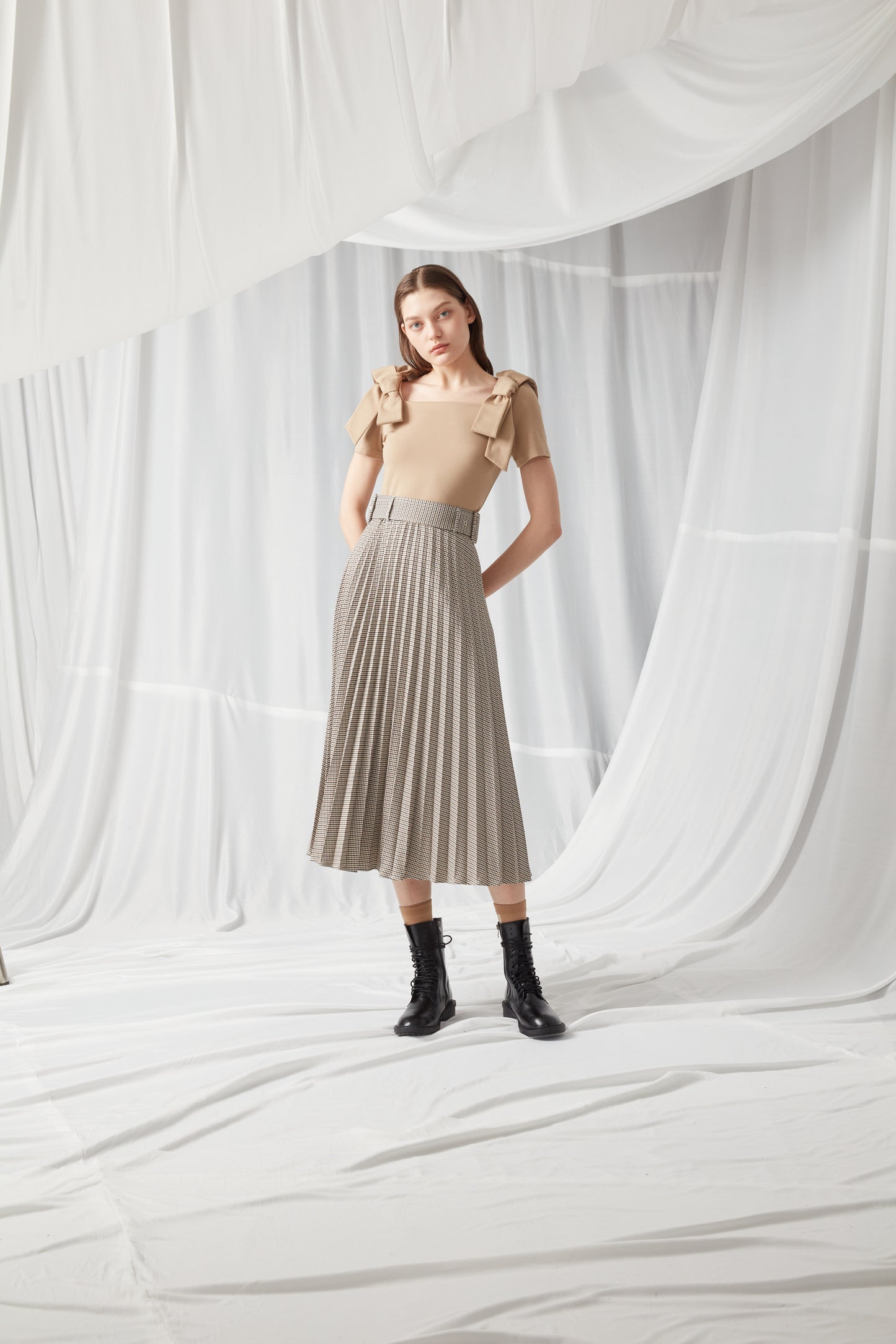 Square Collar Bow Short Sleeve Top - BLACK / KHAKI