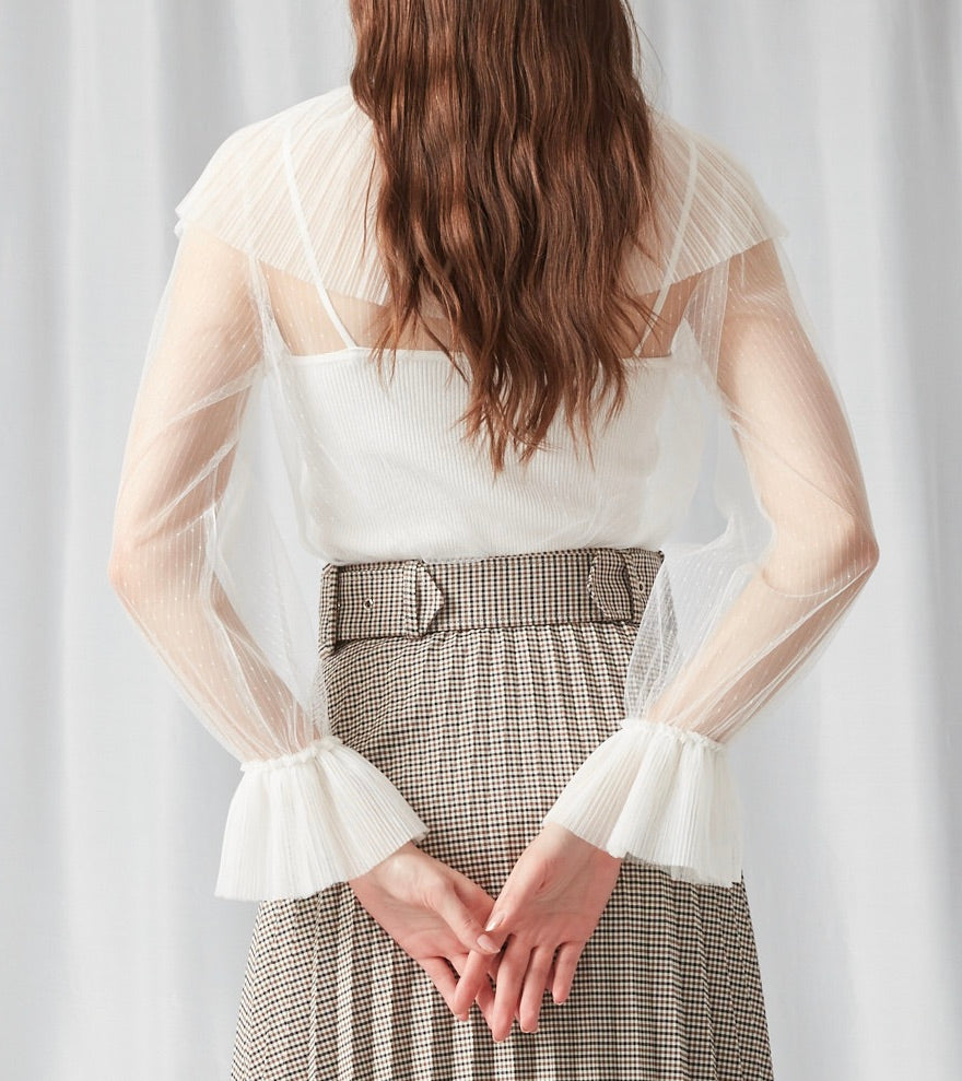 Long-Sleeved Lace Blouse With A Ruffle Edge - WHITE