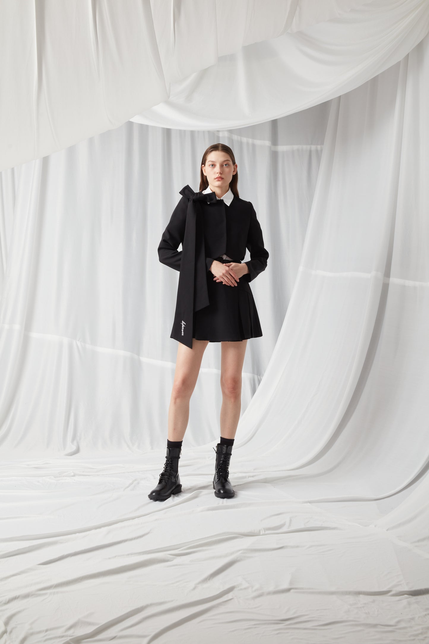 Bow Blazer - BLACK / WRITE
