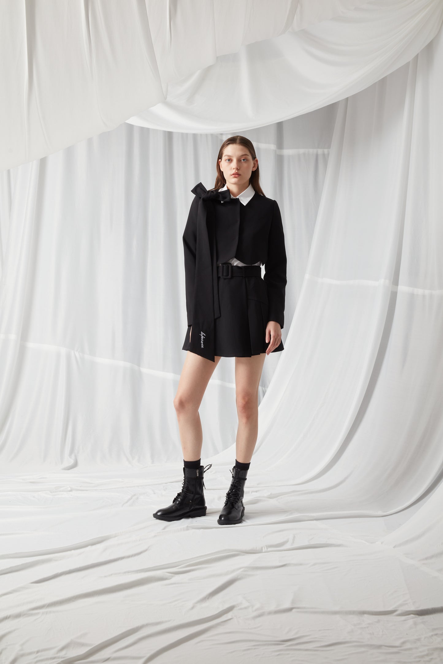 Bow Blazer - BLACK / WRITE