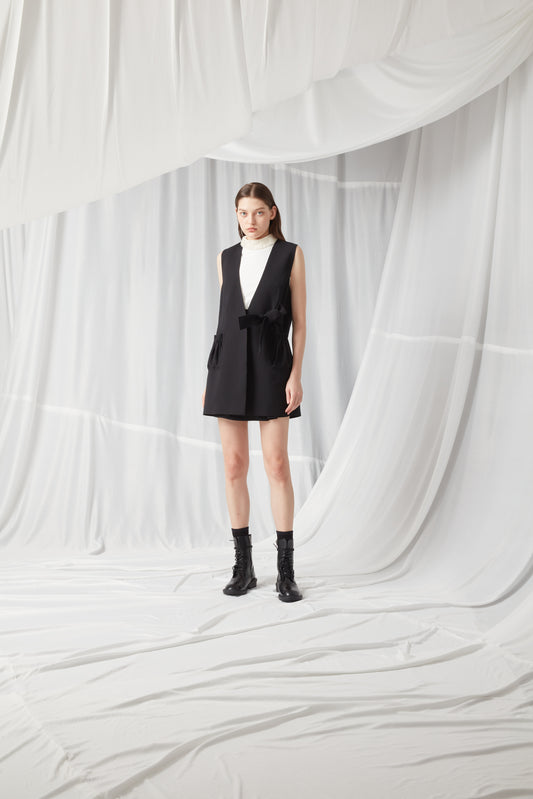 Sleeveless jacket dress - BLACK