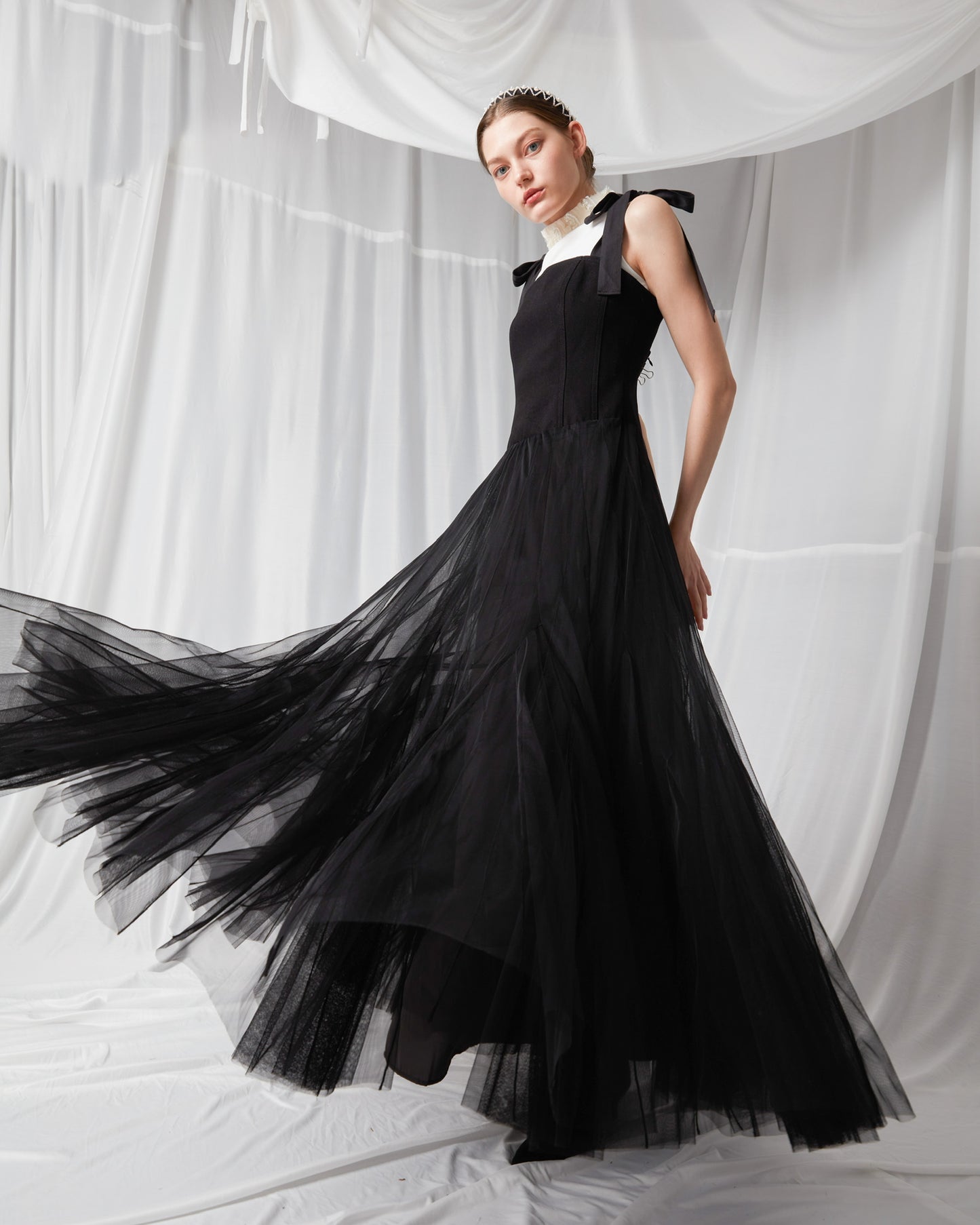 Elegant Lace Evening Dress - BLACK