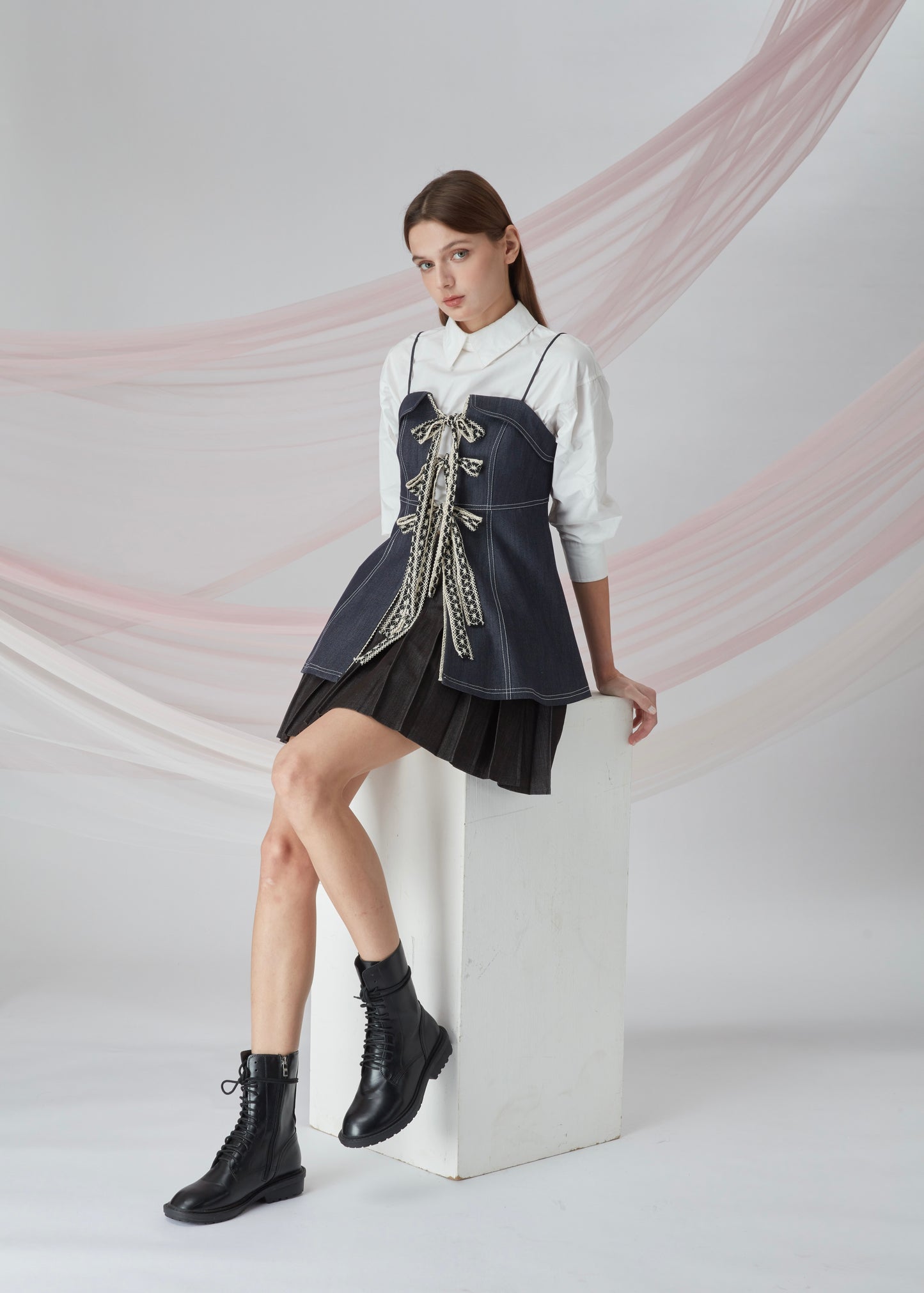 Ribbon details Top