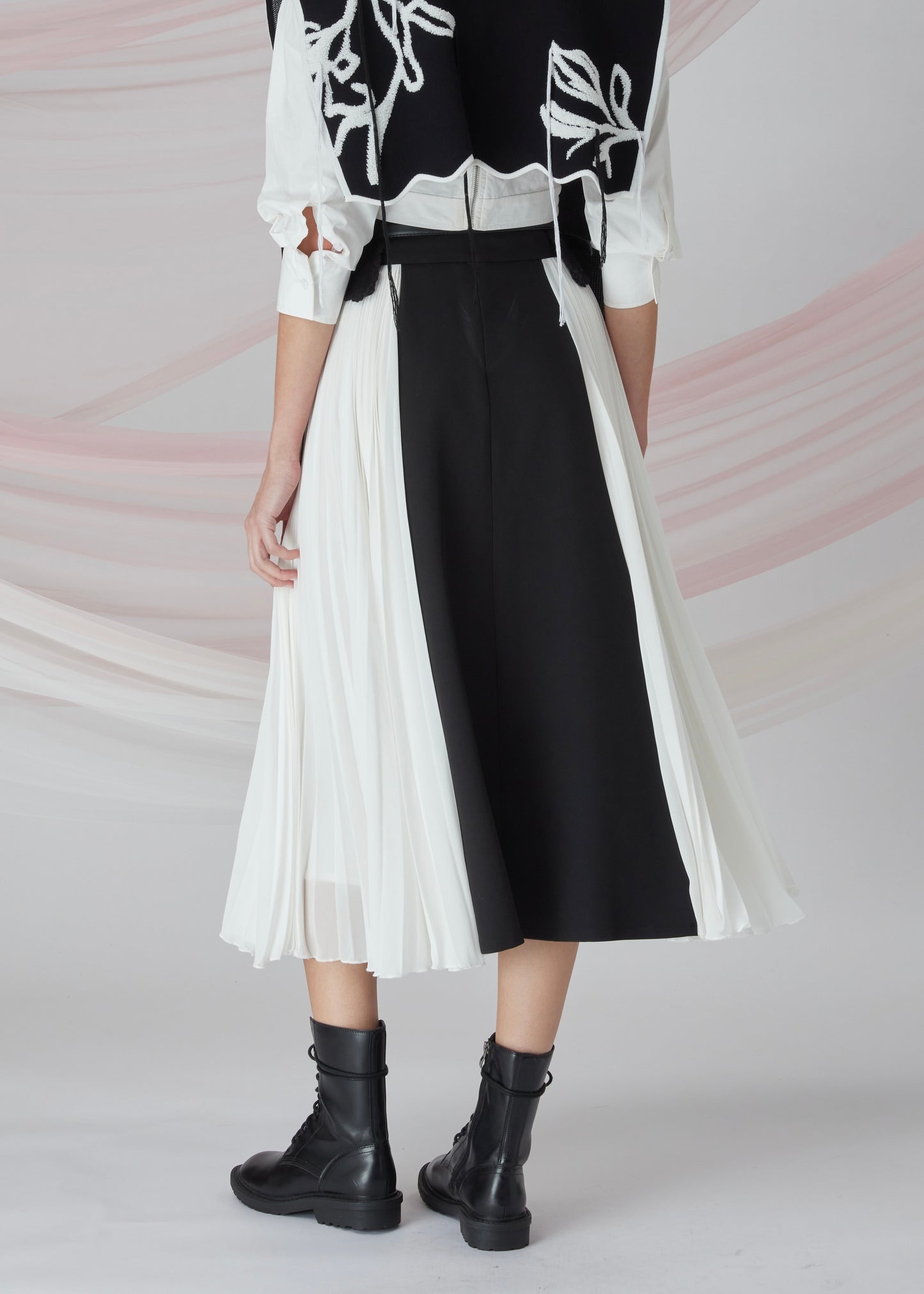 Contrast Pleated Skirt