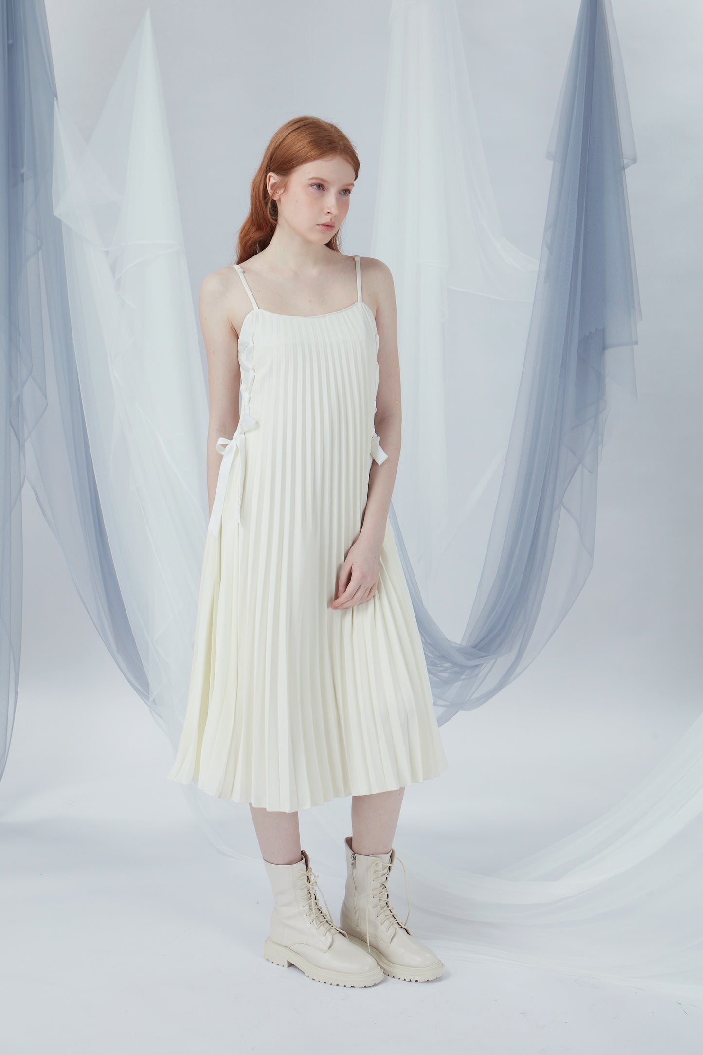 Ribbon Details Pleated Dress