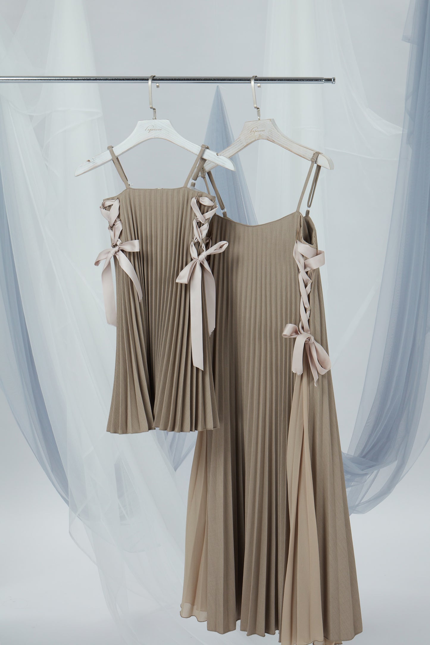 Ribbon Details Pleated Dress