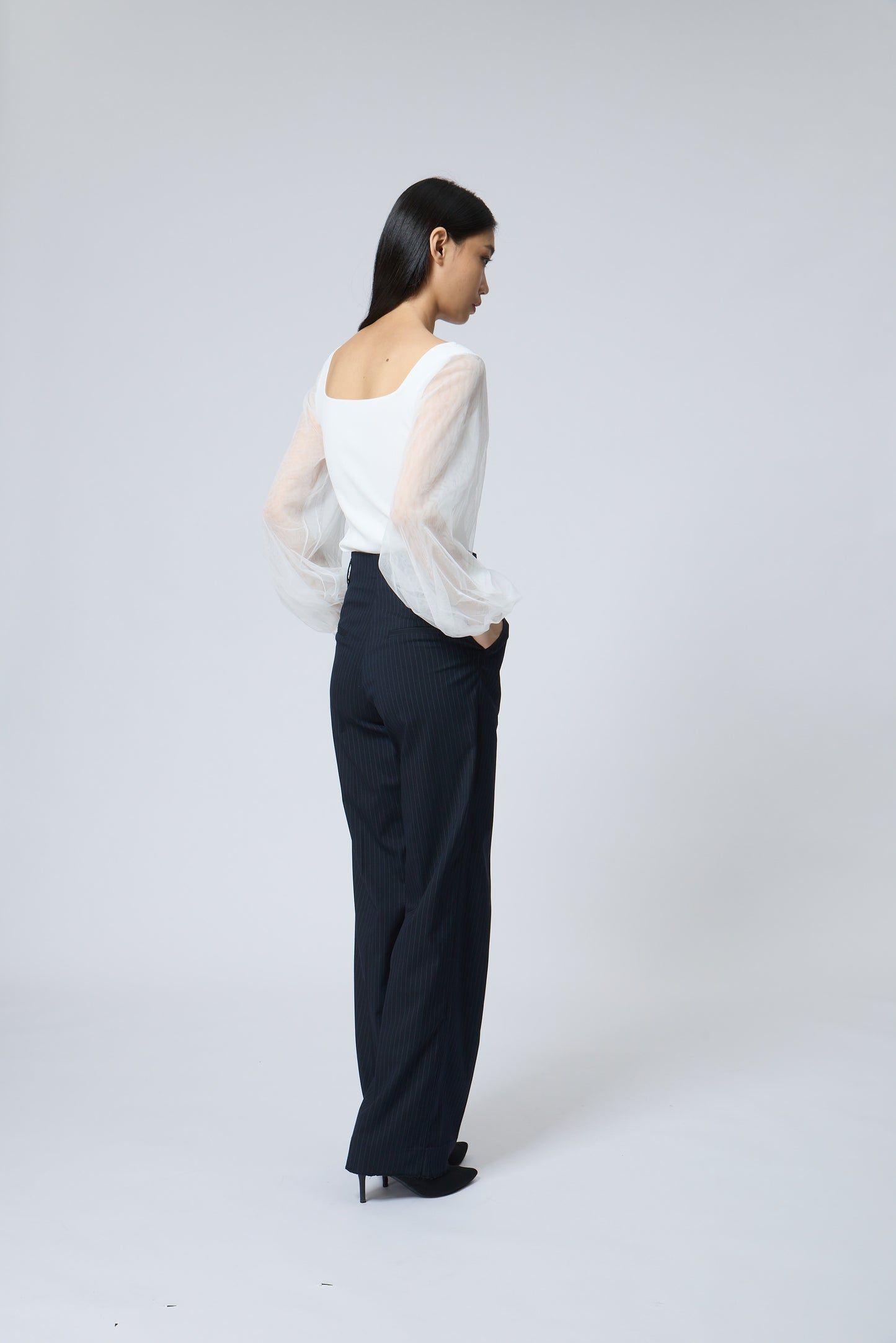 Square-Neck Mesh Sleeve Knit Top