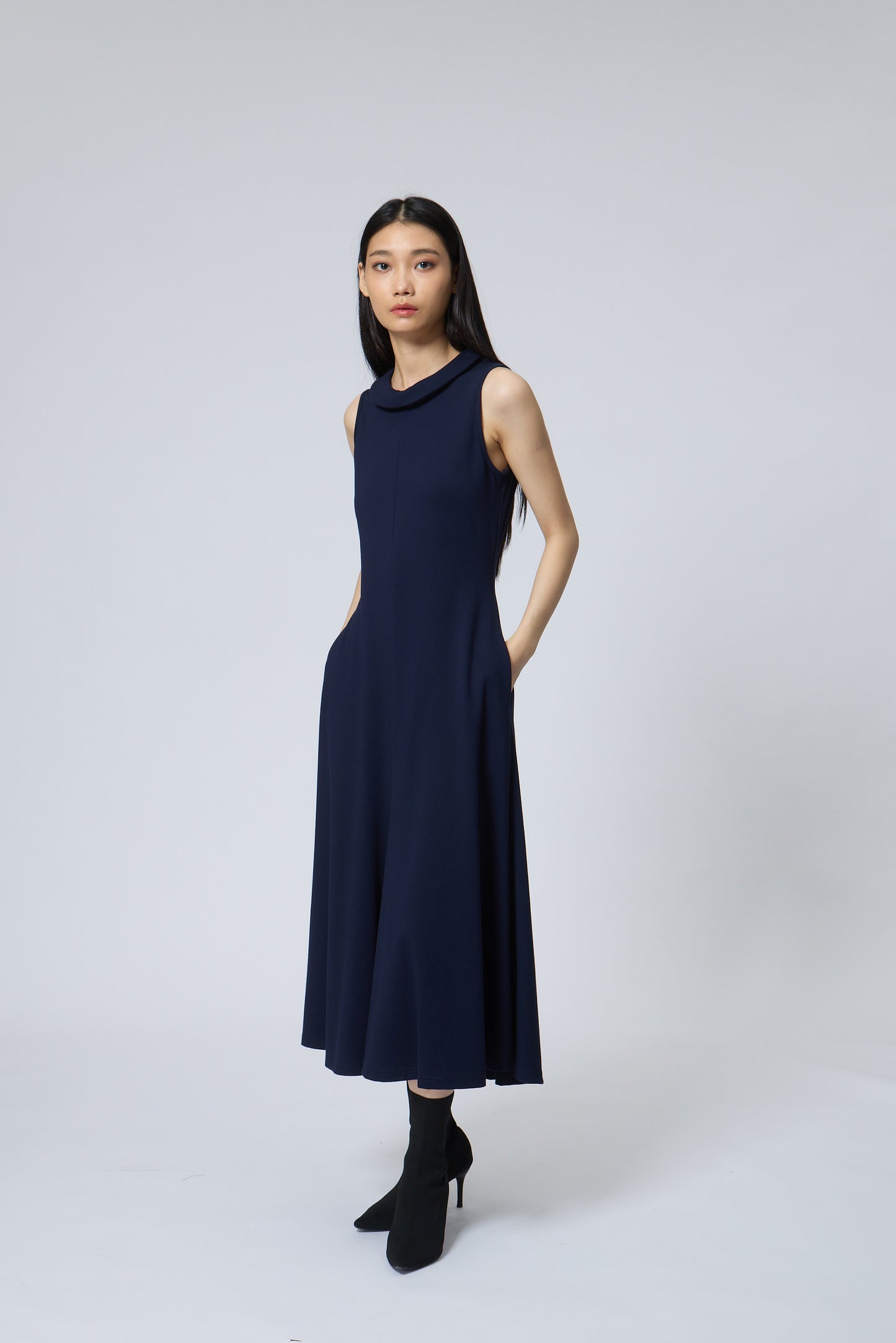 Sleeveless Rolled-Collar A-Line Dress