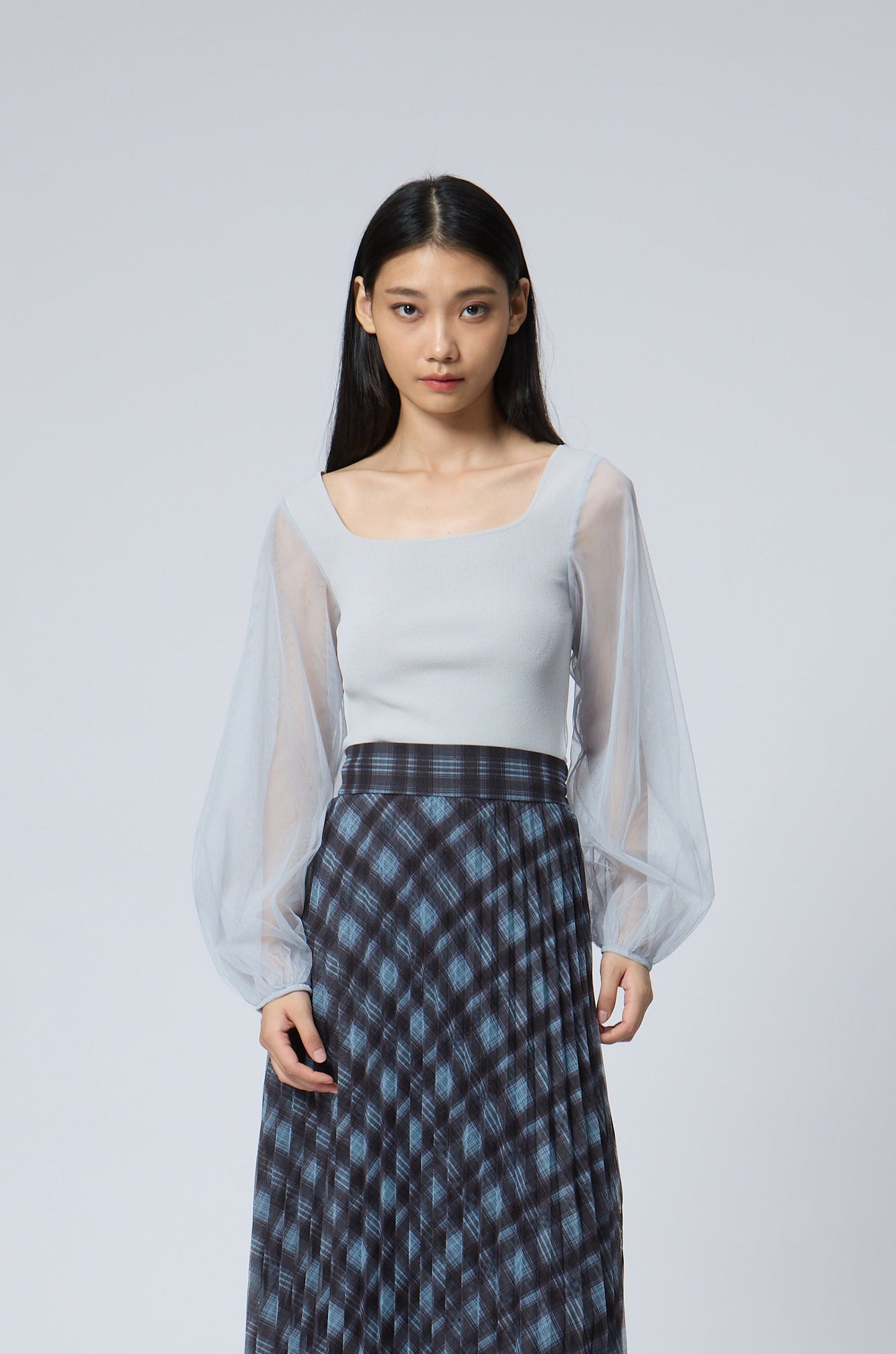 Square-Neck Mesh Sleeve Knit Top