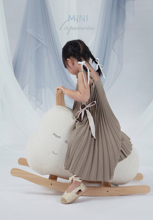 Lapeewee Mini-Ribbon Details Pleated Dress