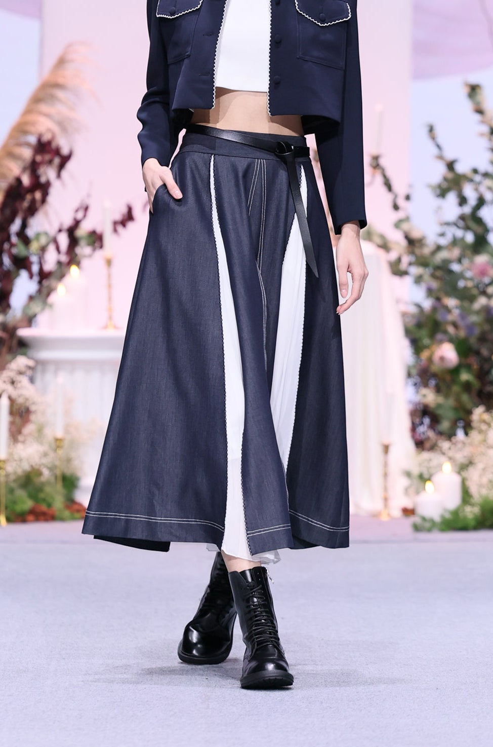 Pleated Details Maxi Skirt