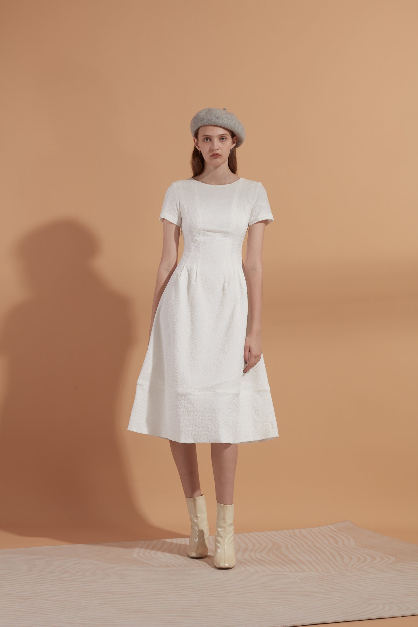 Midi dress in white