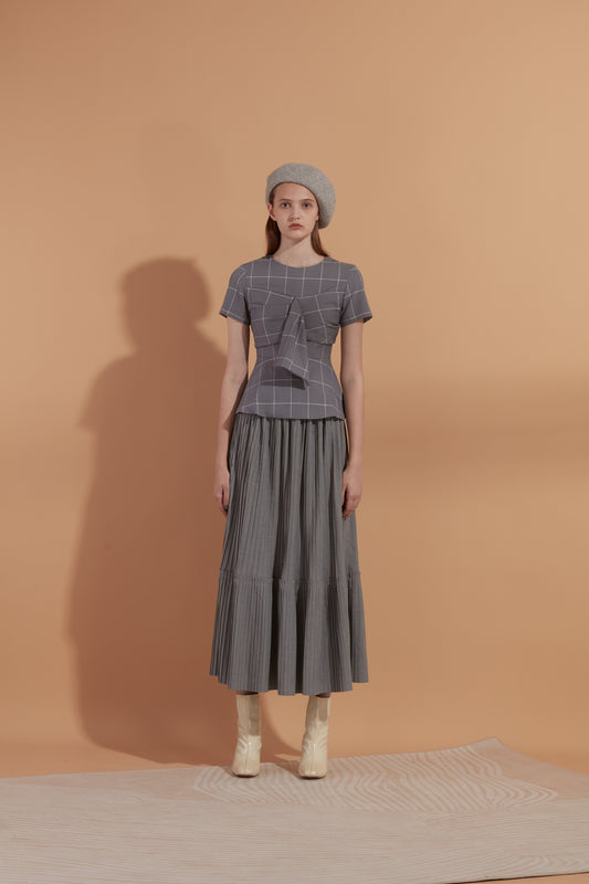 Knotted cropped top