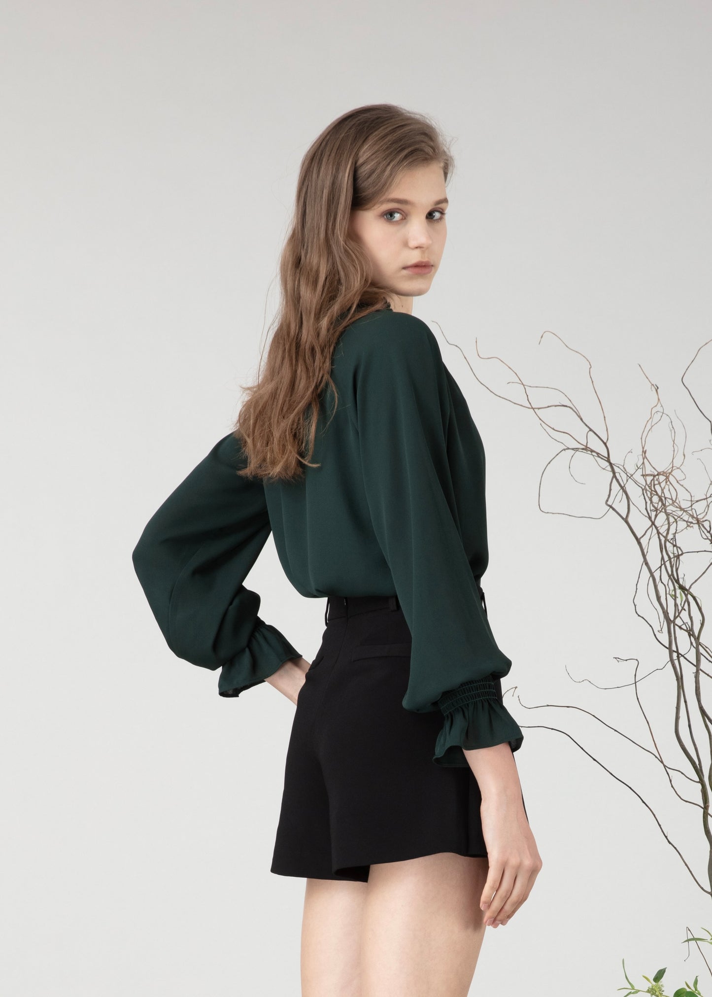 Tie-neck georgette blouse（Green)